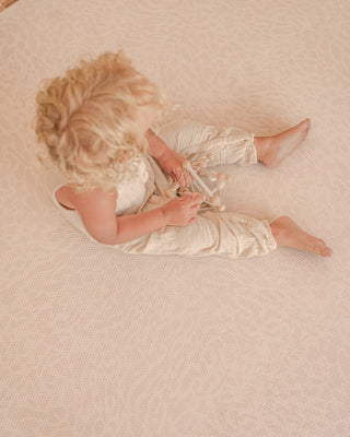 Beige/Neutral